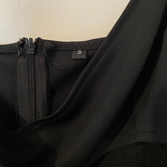 Little black dress with sexy crossover front - Picture 3 of 3